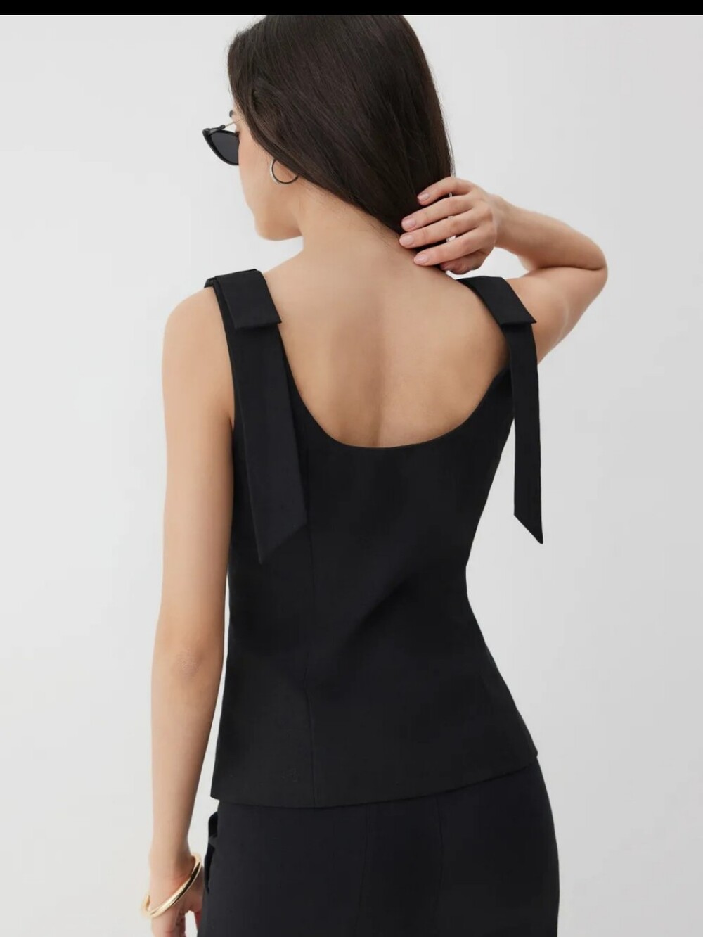 NEW WITH TAGS Cider Square-Neck Top with Bow-Strap Detail (Size M - US 6) - Picture 3 of 11